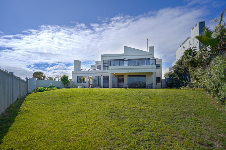 4 Bedroom Property for Sale in Van Riebeeckstrand Western Cape